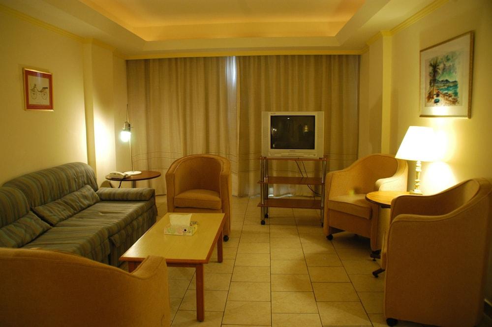 Mina Hotel Aqaba Exteriör bild
